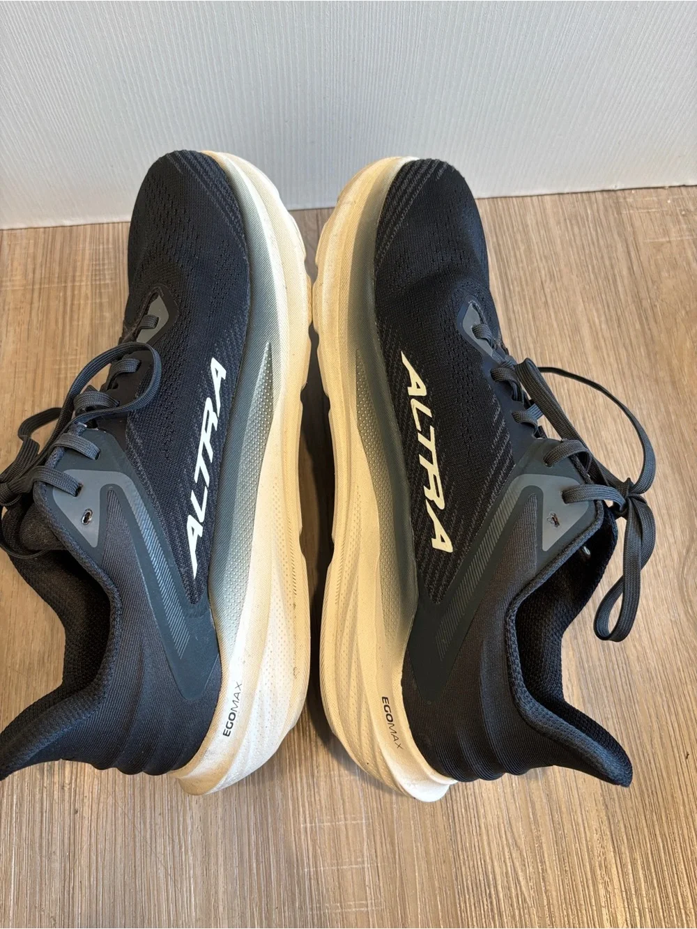 Altra Torin 8 Mens Size 8 Wide Black White Athletic Running Walking Sneakers